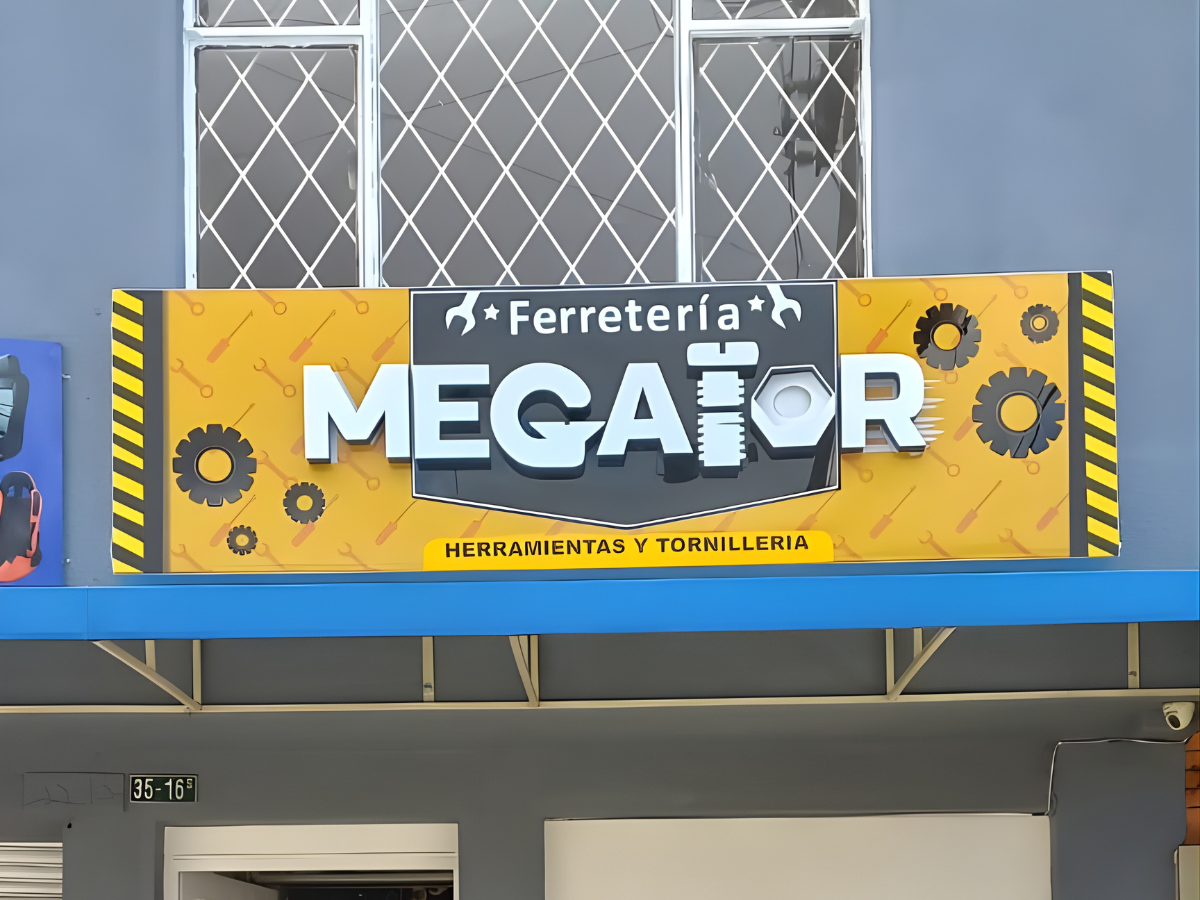 Letras  en relieve con base en lona